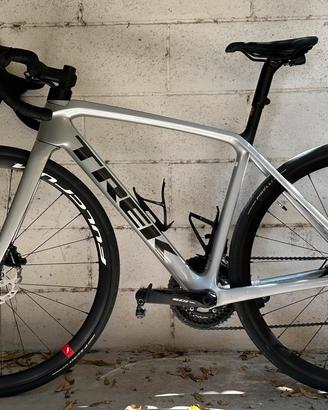 Trek Emonda SL 5 e Favero Assioma Uno