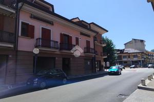 NEGOZIO A ATRIPALDA