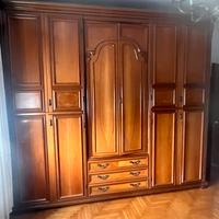 Camera matrimoniale in legno massiccio