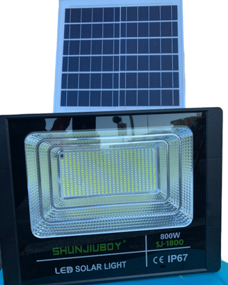 FARO CON PANNELLO SOLARE 800W LED INTERNO ESTERNO