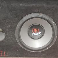Subwoofer con cassa JBL e SOUNDSTREAM 