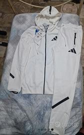 Tuta  adidas nuova