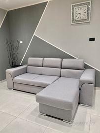 Divano con penisola invertibile