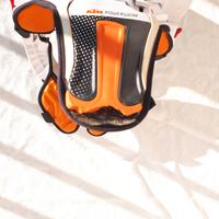 leatt brace ktm