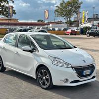 PEUGEOT 208 allestimento allure