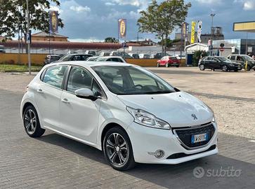 PEUGEOT 208 allestimento allure