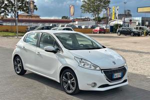 PEUGEOT 208 allestimento allure