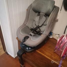 Seggiolino auto