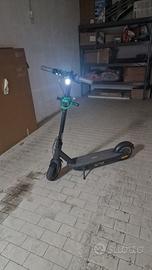 monopattino elettrico ninebot g30 max