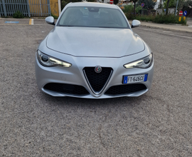 Alfa Romeo Giulia 2.2 manuale MY19