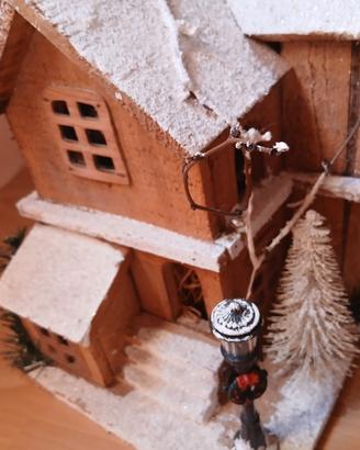 casetta natalizia  luminasa per presepe