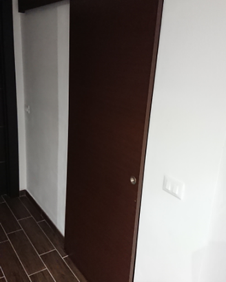 2 porte scorrevoli wengé telaio esterno