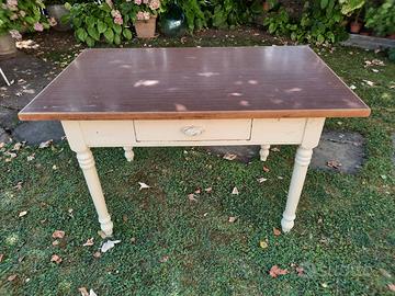 Tavolo da cucina anni '40 con specchiature cieche