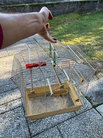 Voliere per uccelli.