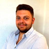 Candidato con 9 anni di esprienza in Svizzera