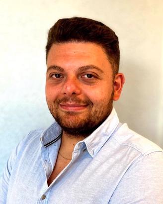 Candidato con 9 anni di esprienza in Svizzera