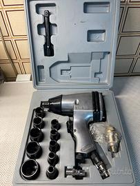 Avvitatore a pulsi pneumatico