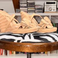 Zeppe di  corda con fiore applicato