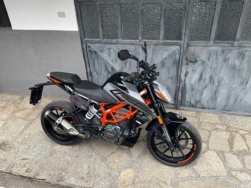 KTM 125 Duke - 2022