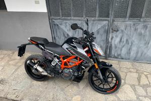 KTM 125 Duke - 2022