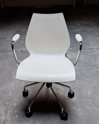 2 sedie design bianche con rotelle