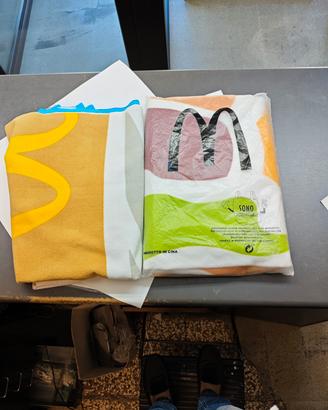 set 2 teli mare McDonald's 