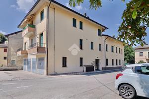 2 LOCALI A REGGIO NELL'EMILIA