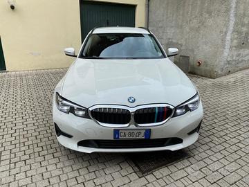 BMW 320 d 48V Touring Advantage