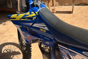 Splendida YAMAHA YZ 125 SOLO PISTA