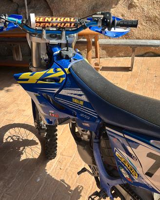 Splendida YAMAHA YZ 125 SOLO PISTA