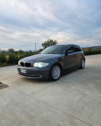 BMW Serie 1 118d  pronta per essere utilizzata