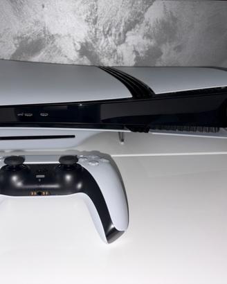 Ps5 pro usata ancora in garanzia piu lettore