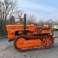 Trattrice cingolata FIAT modello 355 C con distrib