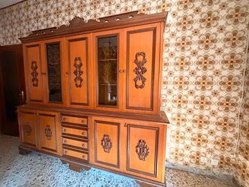 Credenza e tavolo da pranzo allungabile