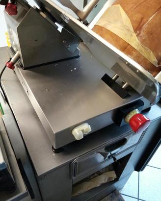 Affettatrice professionale FAC 300