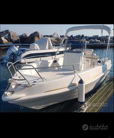 Ferraio Nautica Winnebago 19 open 5,60 mt. motore