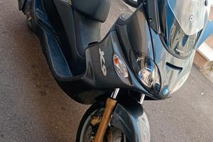 Piaggio x9 
