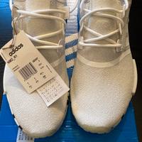 Scatpe Adidas NMD_R1