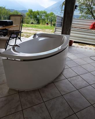 Vasca da bagno in vetroresina