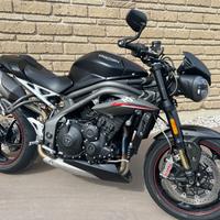 TRIUMPH Speed Triple 1050 RS