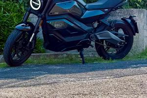 Moto elettrica NIU RQi Sport