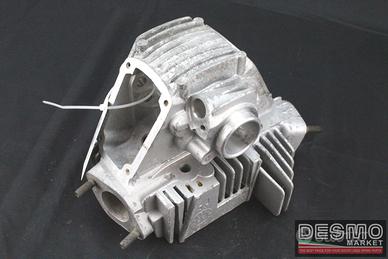 Testa testata motore orizzontale vuota Ducati Supe