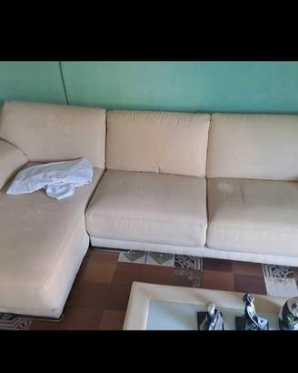 Divano con Penisola in Pelle e Tavolino