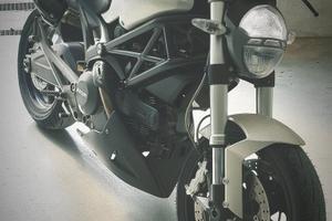 Ducati Monster 696
