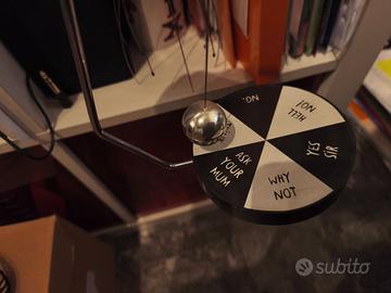 Pendolo delle scelte. Soprammobile o gioco o regal