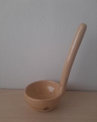 Mestolo da cucina decorato.