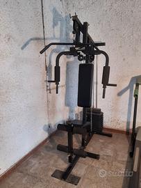 Stazione multifunzione palestra.