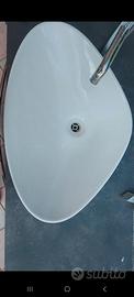 lavabo in ceramica 