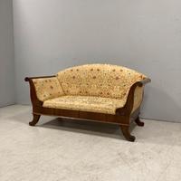 SOFA' IN LEGNO DI NOCE CON TESSUTO DAMASCATO
