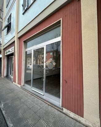 NEGOZIO A LAVAGNA